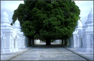 Kuthodaw Pagoda, Mandalay, Burma